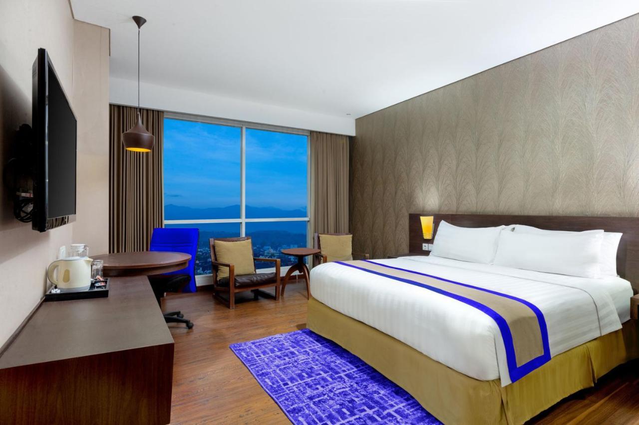 Aston Jember Hotel & Conference Center Kültér fotó