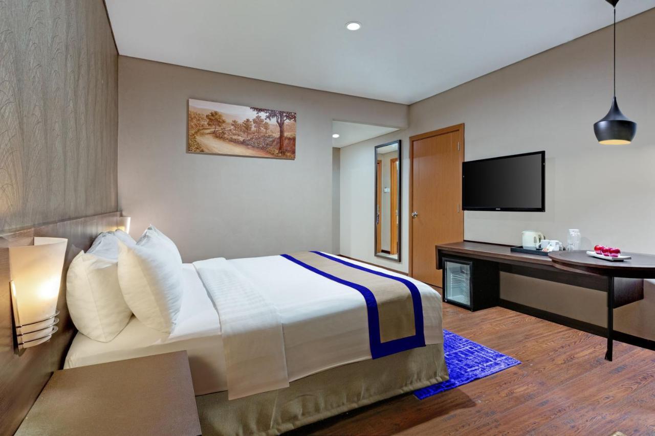 Aston Jember Hotel & Conference Center Kültér fotó