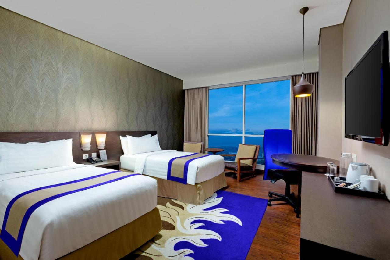 Aston Jember Hotel & Conference Center Kültér fotó