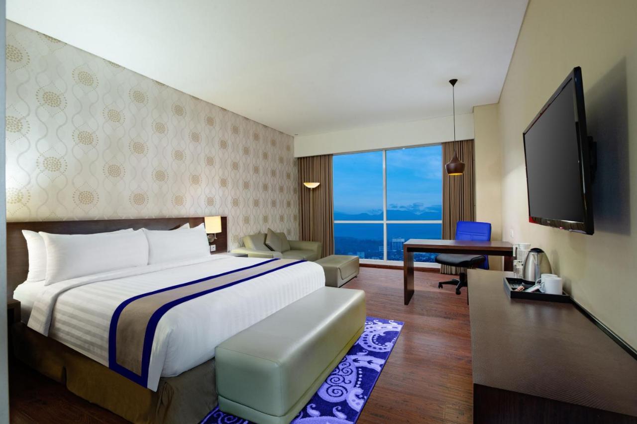 Aston Jember Hotel & Conference Center Kültér fotó