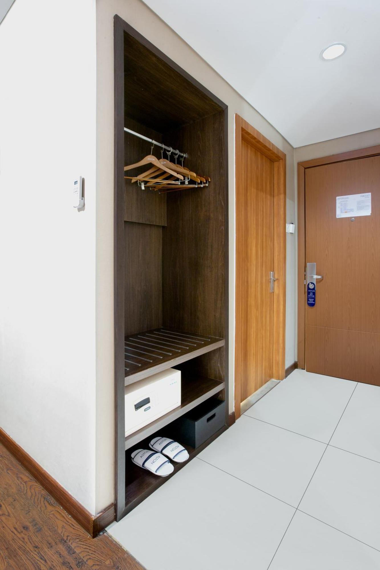 Aston Jember Hotel & Conference Center Kültér fotó