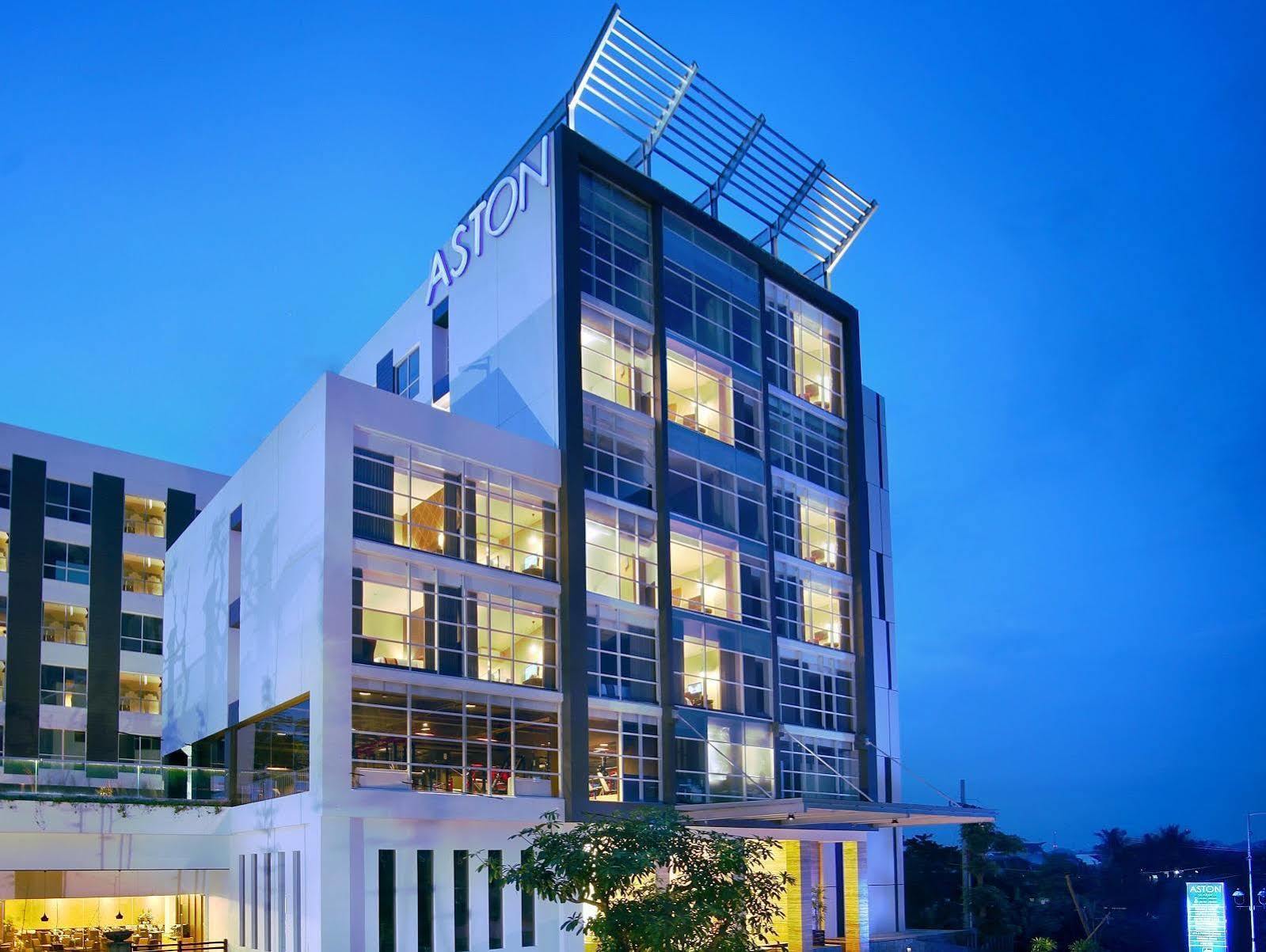 Aston Jember Hotel & Conference Center Kültér fotó